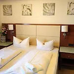 Hotel Avenue Altenfurt